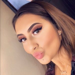 Meet your Posher, Shelby